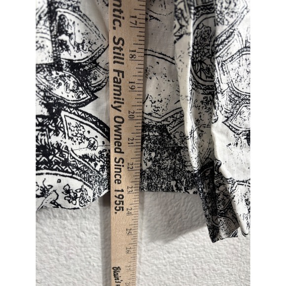 Chicos Lot of 3 Tops Blazer Size 2 Travelers Animal Print Abstract Button Down - Picture 11 of 16